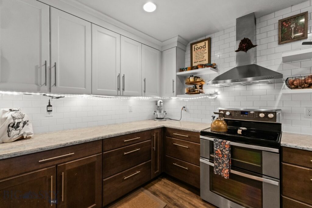590 Middle Skunk Creek