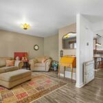 605 E Cameron Bridge