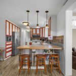 605 E Cameron Bridge