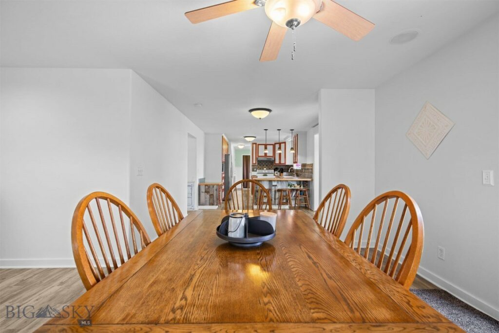 605 E Cameron Bridge