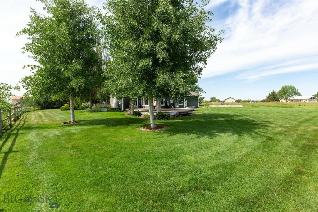 605 E Cameron Bridge