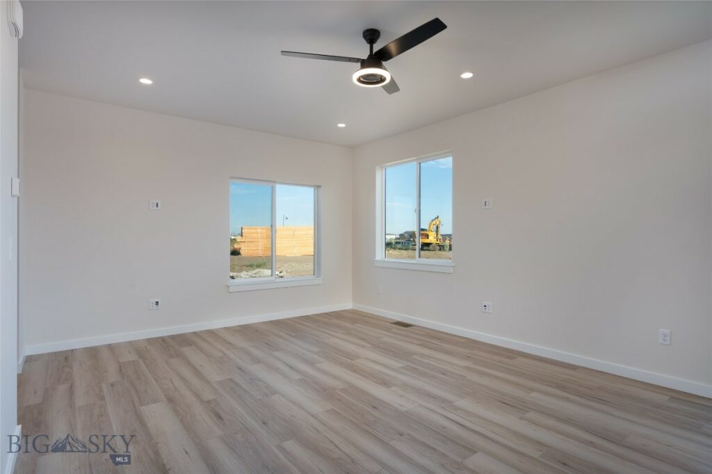 606 Companion Way