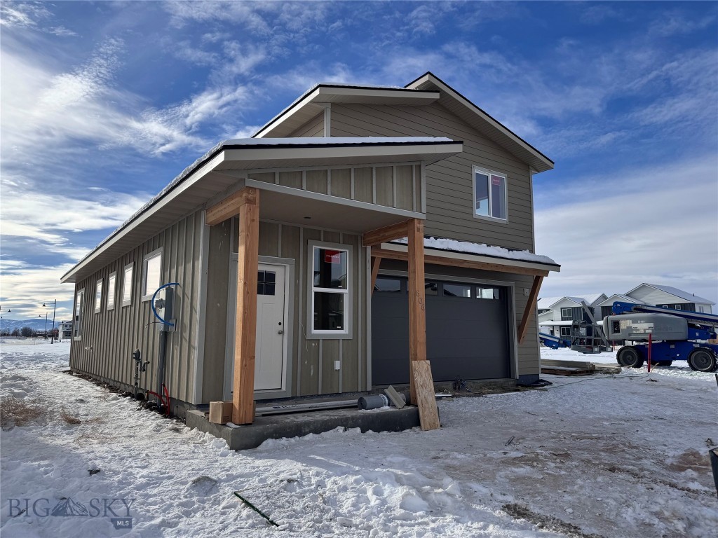 606 Companion Way