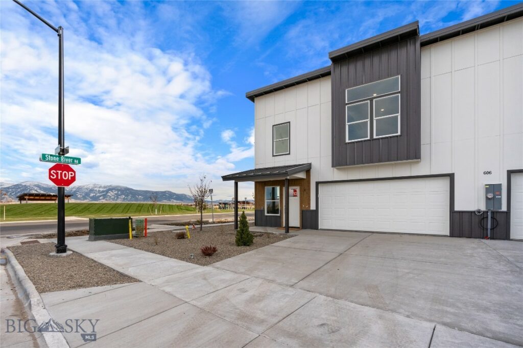 608 Mira Way