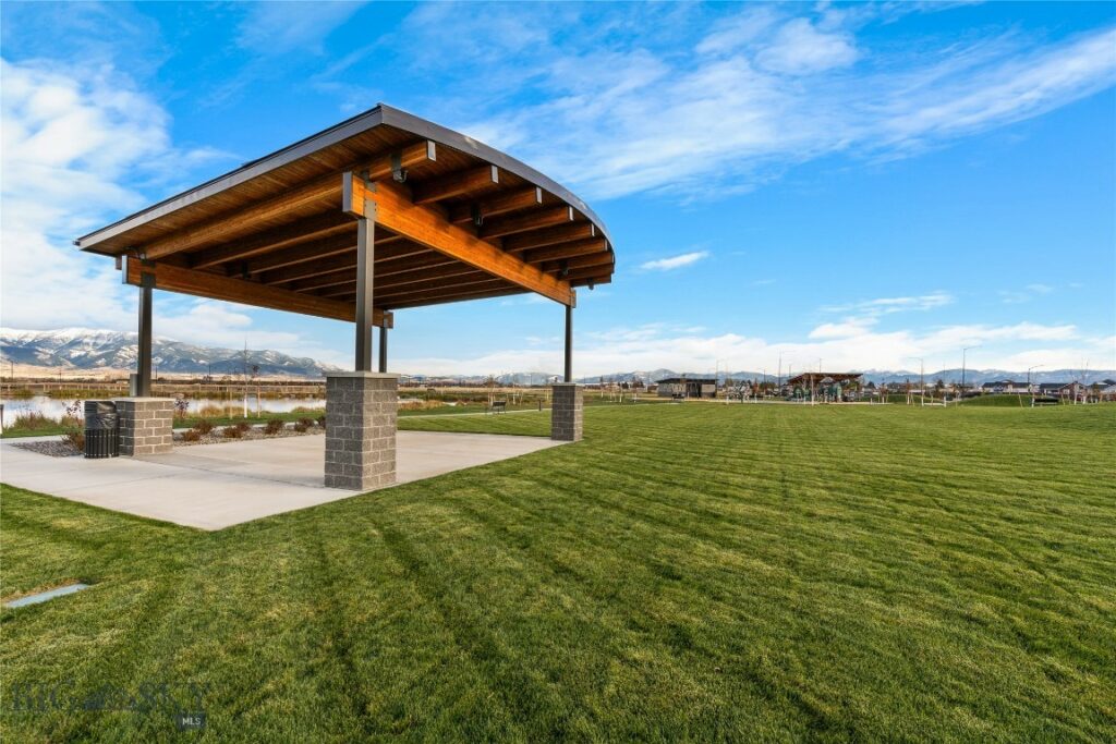 608 Mira Way