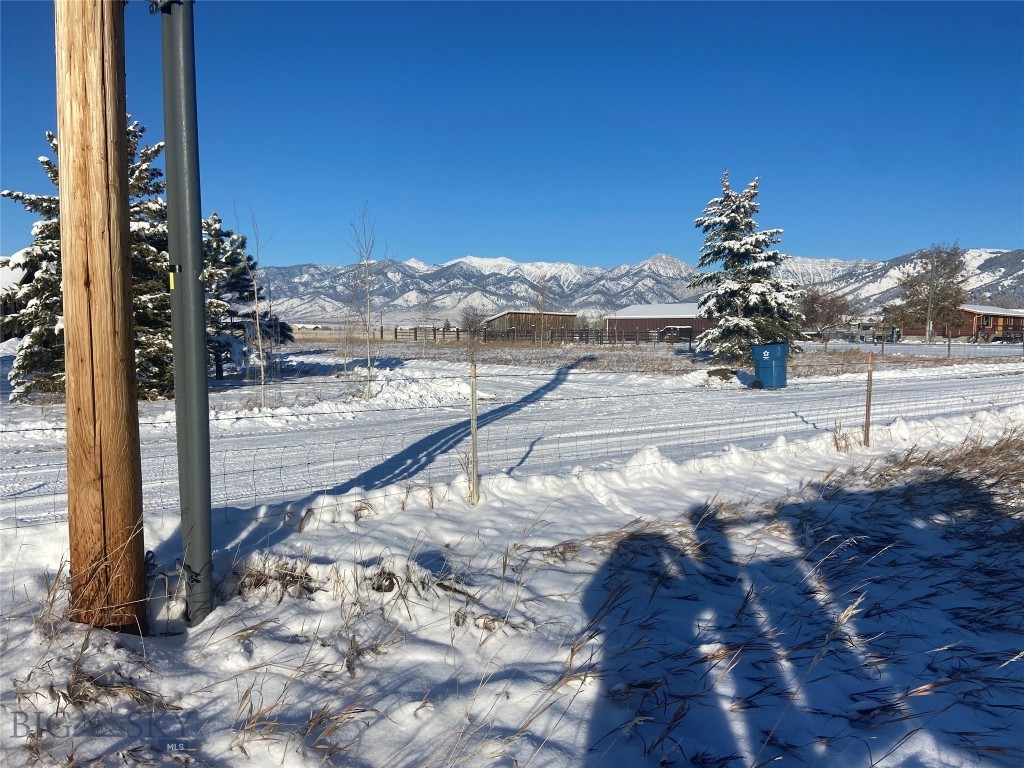 6114 SPRINGHILL Road