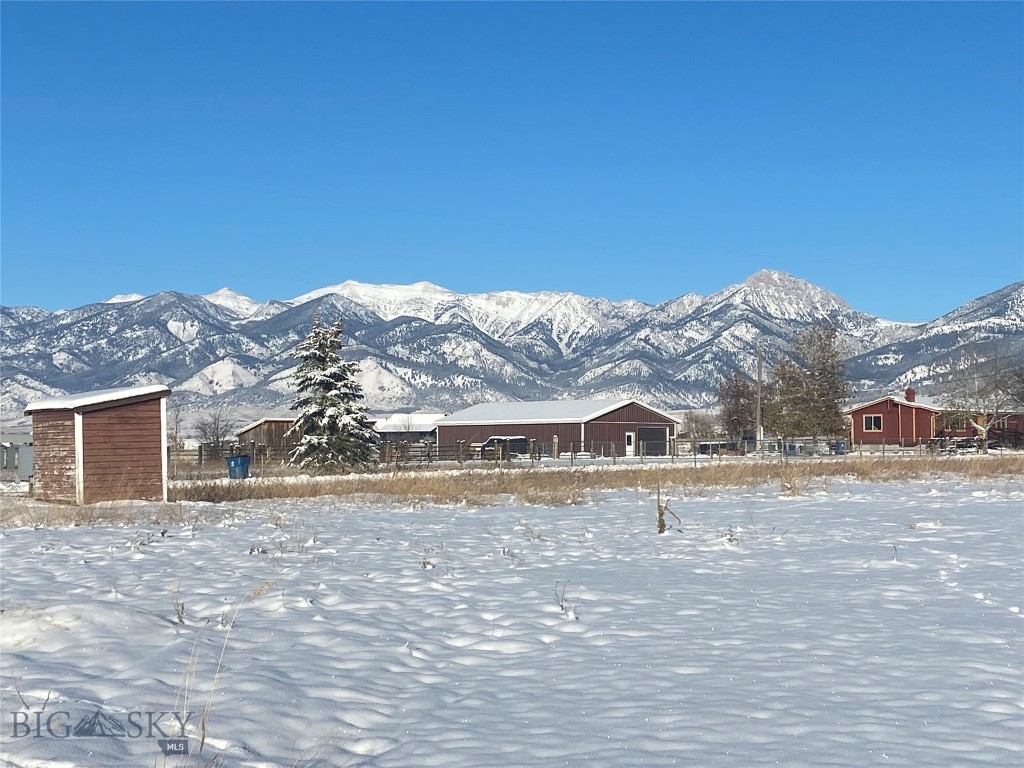 6114 SPRINGHILL Road