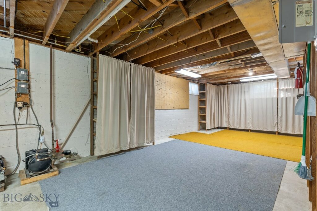 615 N 17th Avenue