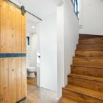 621 E Davis Street
