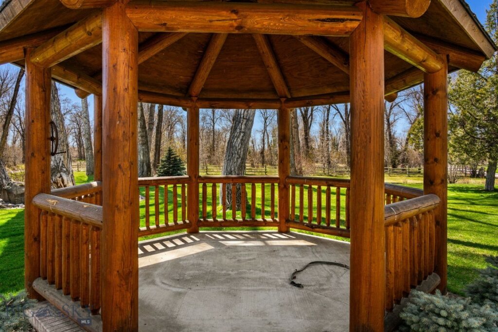 624 Rocking Horse Drive