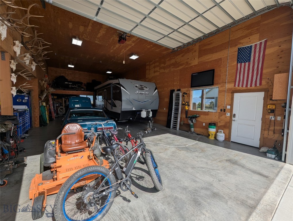 632 Stewart Loop