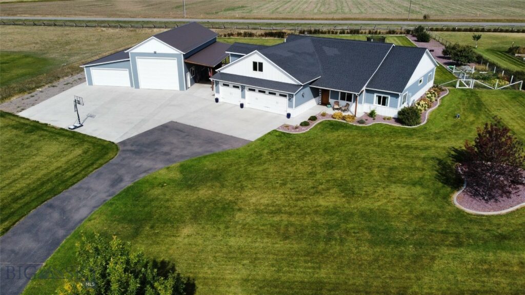 632 Stewart Loop