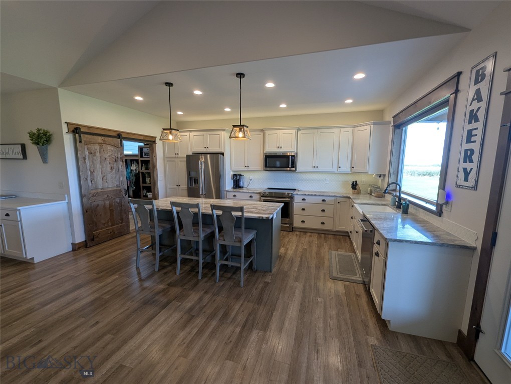 632 Stewart Loop