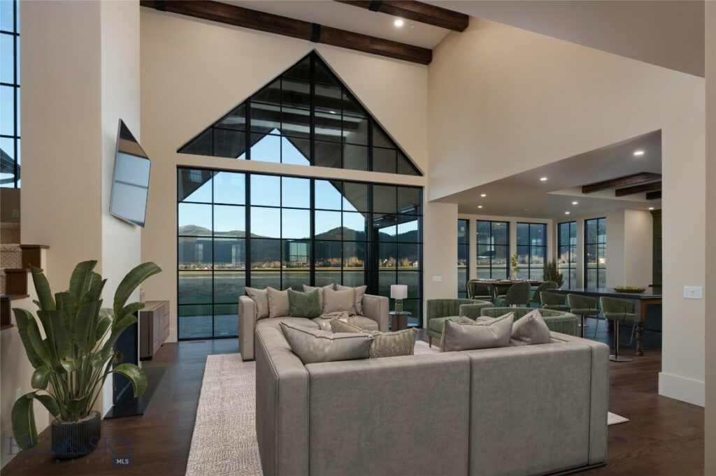 657 Hyalite View Drive