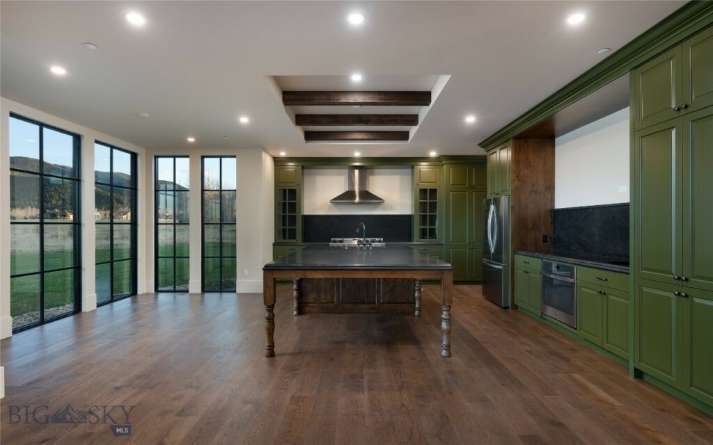 657 Hyalite View Drive