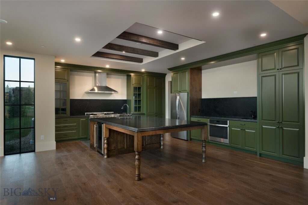 657 Hyalite View Drive