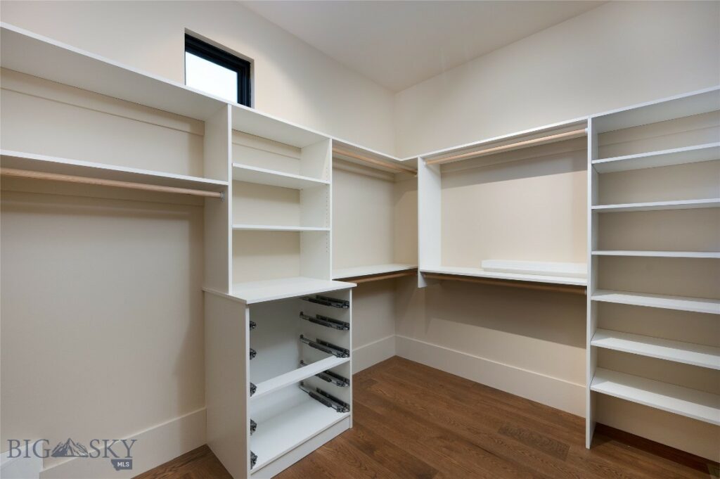 657 Hyalite View Drive