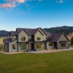 657 Hyalite View Drive