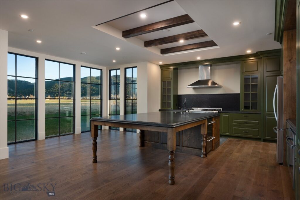 657 Hyalite View Drive