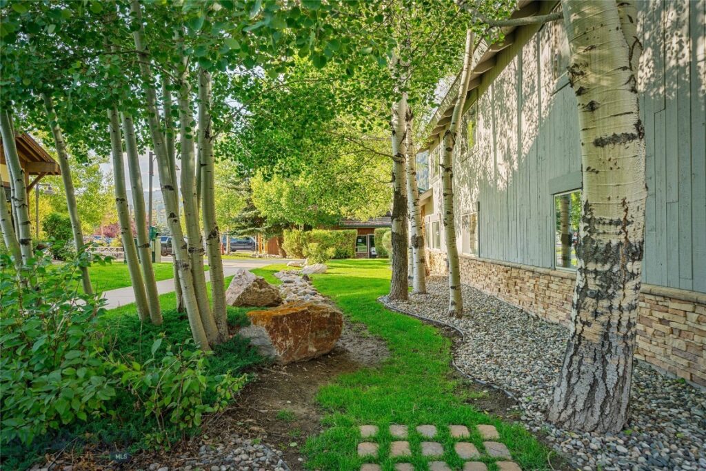 Big Sky MT 59716 - 16