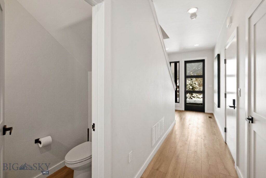 691 Sunburst Drive