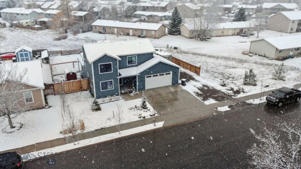 702 Yellowstone