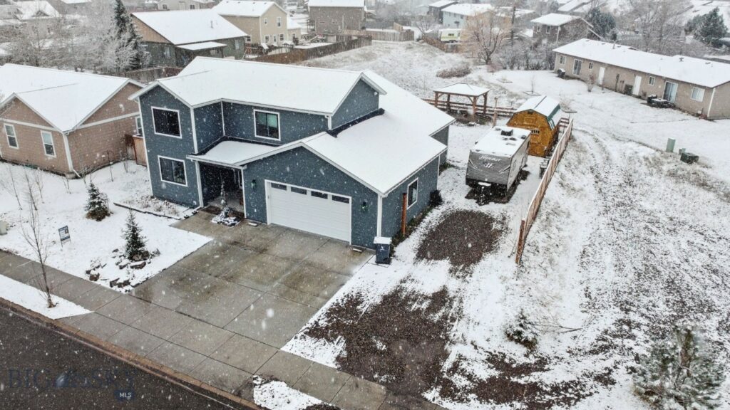 702 Yellowstone