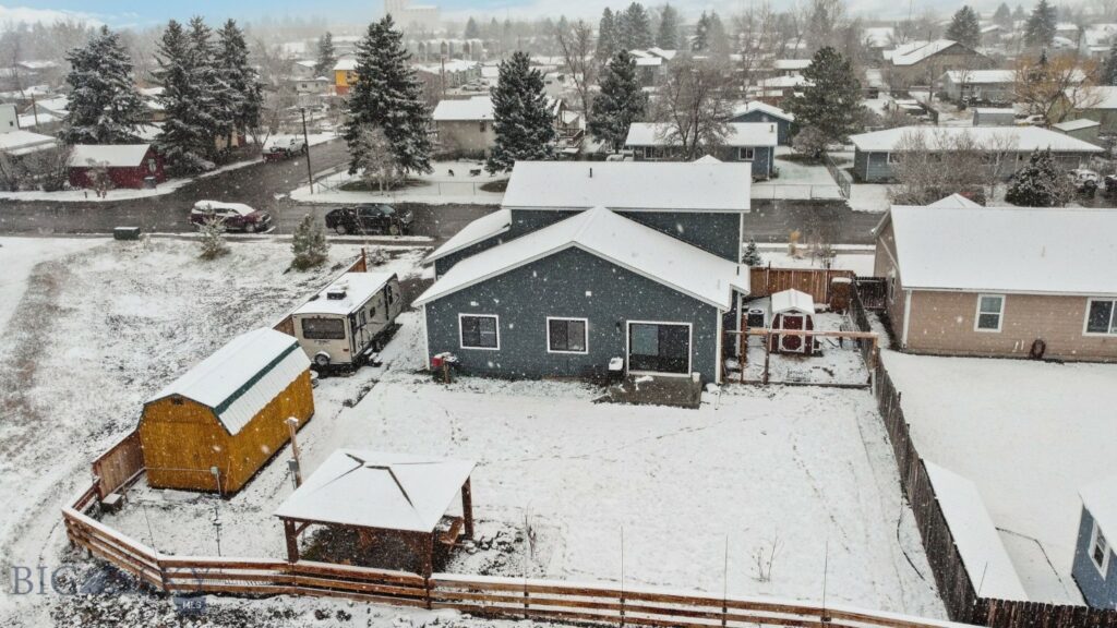 702 Yellowstone