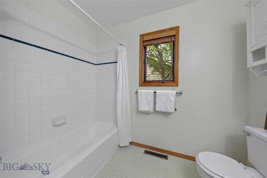 705 S 15th