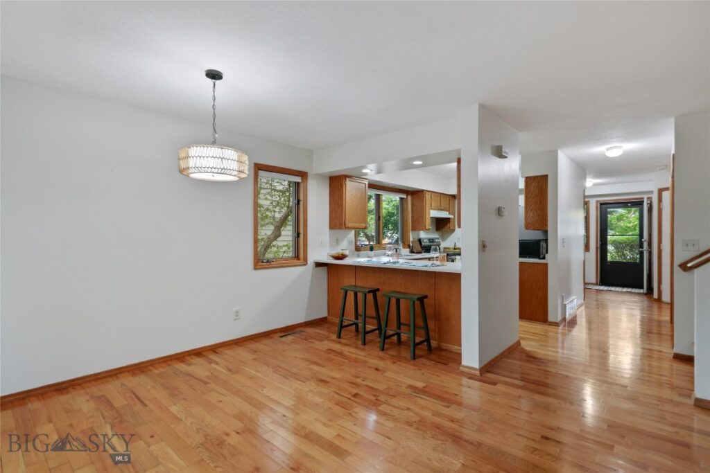 705 S 15th
