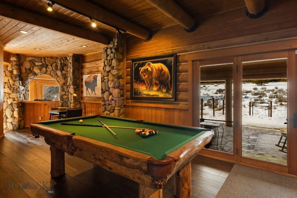 707 Crown Butte Road