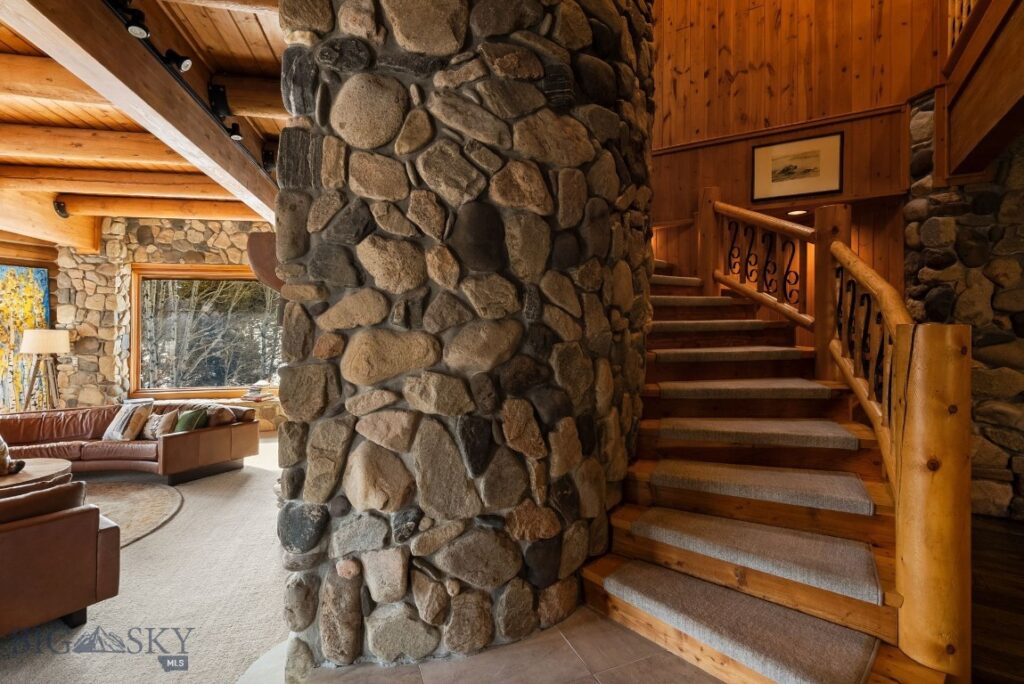 707 Crown Butte Road