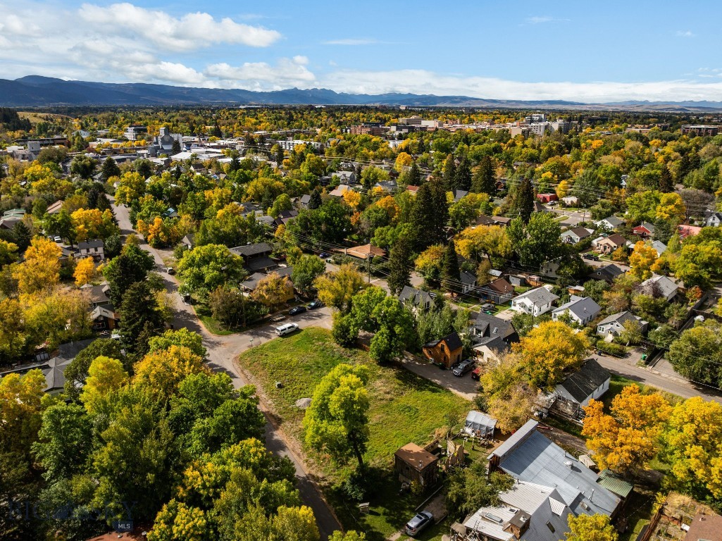 709 E Fridley Street