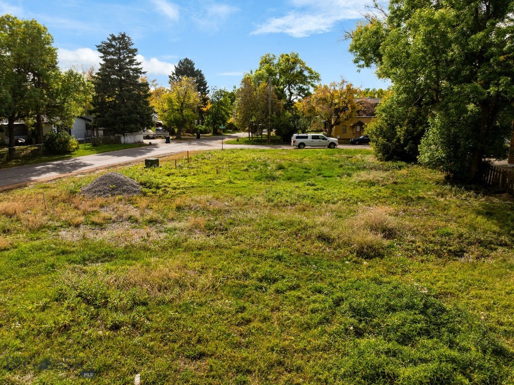 709 E Fridley Street