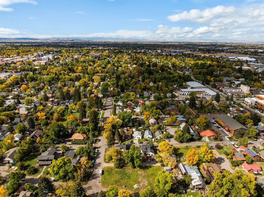 709 E Fridley Street