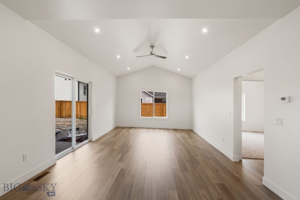 713 Spaniel Lane