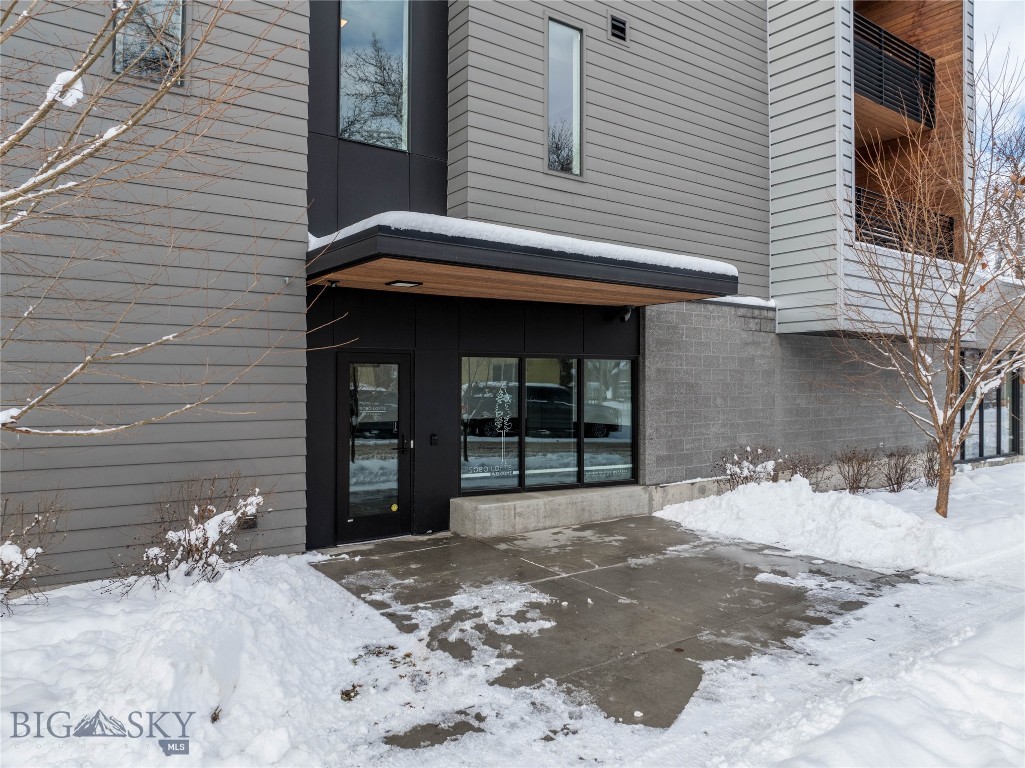 718 W Babcock
