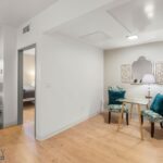 718 W Babcock Street