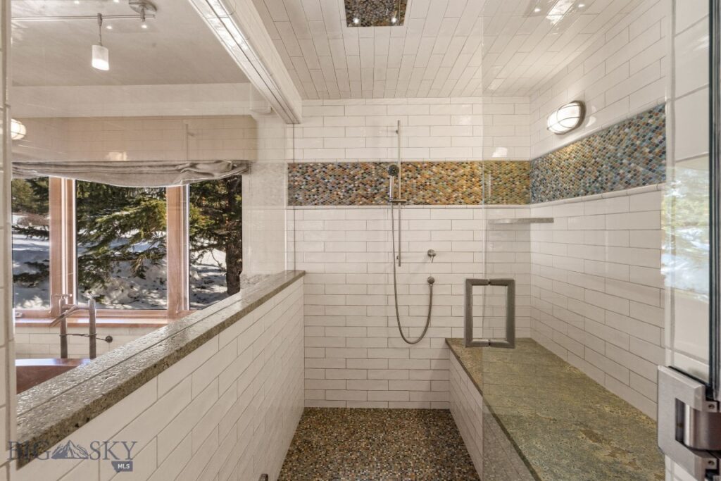 7180 Tepee Ridge Road