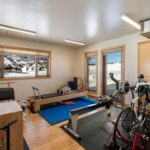 7180 Tepee Ridge Road