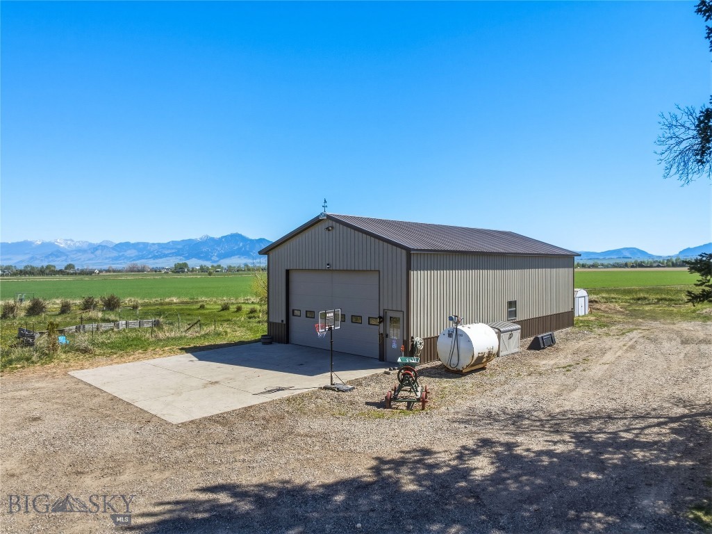 7340 Fowler Lane
