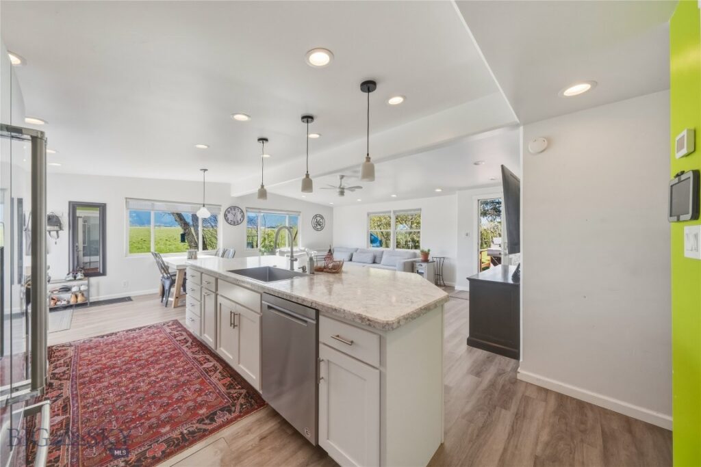 7340 Fowler Lane