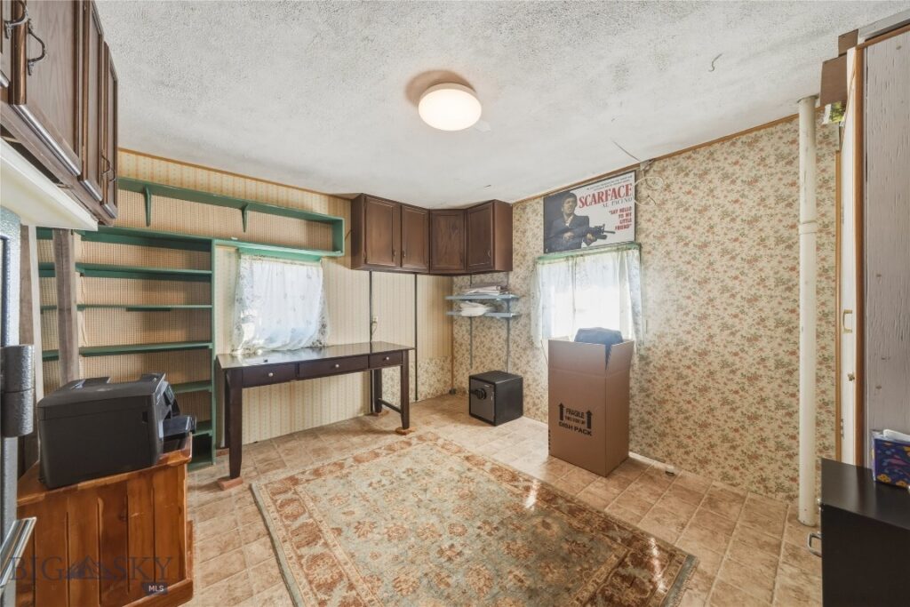 7340 Fowler Lane