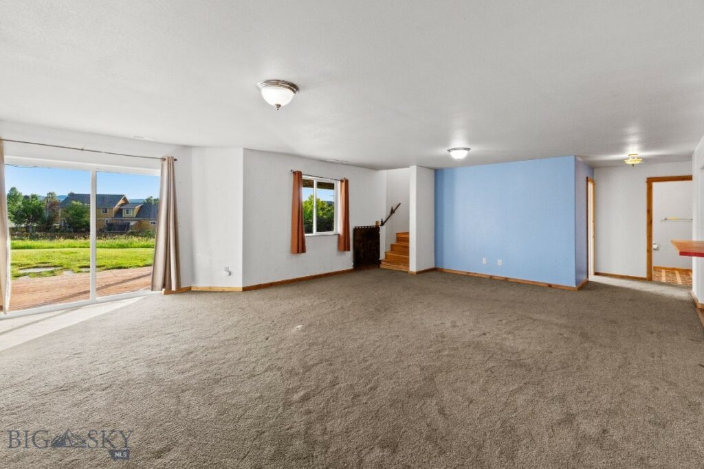 74 W Clara Court