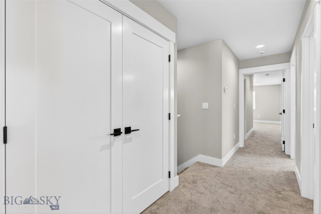748 Rogers Way