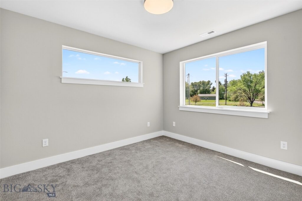 748 Rogers Way