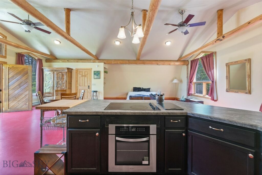 750 Black Bear Road