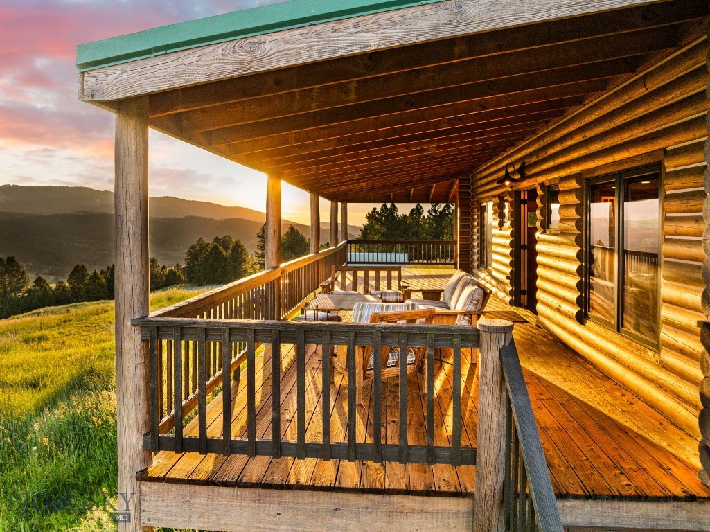 755 Coffee Creek Road