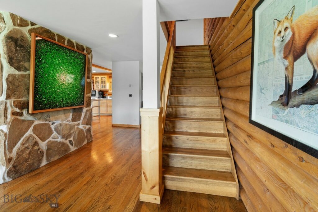 755 Coffee Creek Road