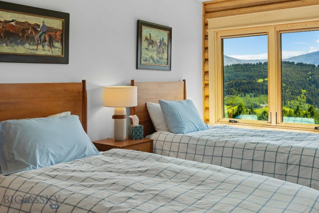 755 Coffee Creek Road